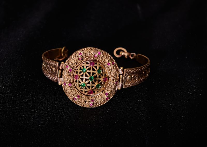 Özel Taşlı Bileklik